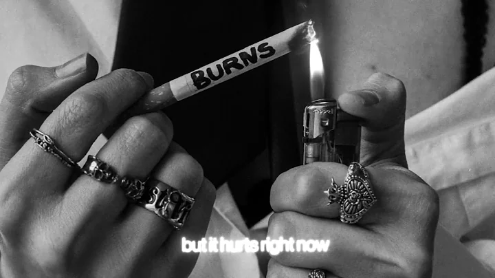 Abby Burns Photo 19