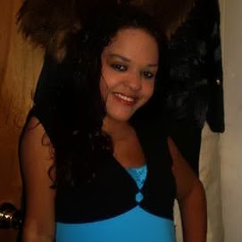 Renee Fernandez Photo 11