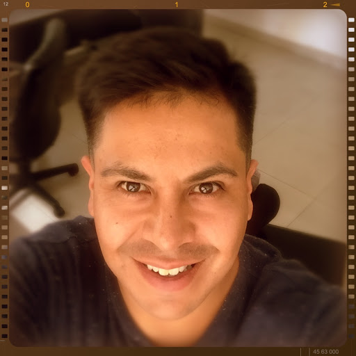 Christian Reyes Photo 12