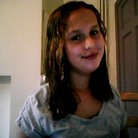 Amy Parkinson Photo 4
