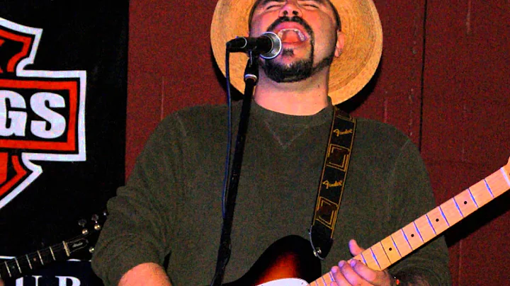 Roy Torres Photo 38