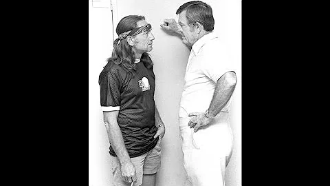 Darrell Royal Photo 18
