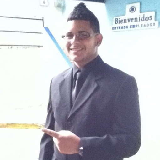 Christian Colon Photo 11