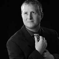 Derek Gillespie Photo 6