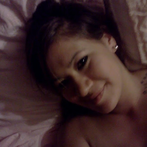 Ashley Livingston Photo 11