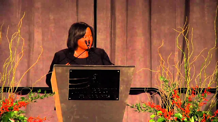 Nicole Boone Photo 32