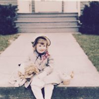 Claudia Taylor Photo 5