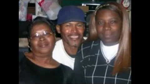 Deborah Dennis Photo 23
