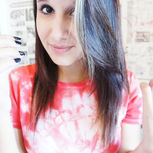 Karen Hermes Photo 10
