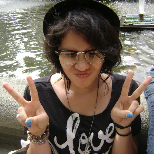 Dani Walker Photo 9