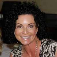 Kelly Christianson Photo 3