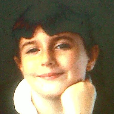 Polly Warren Photo 10
