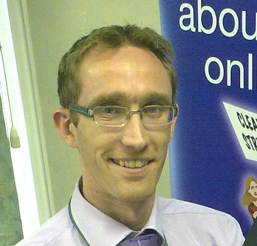 Kris Barker Photo 11