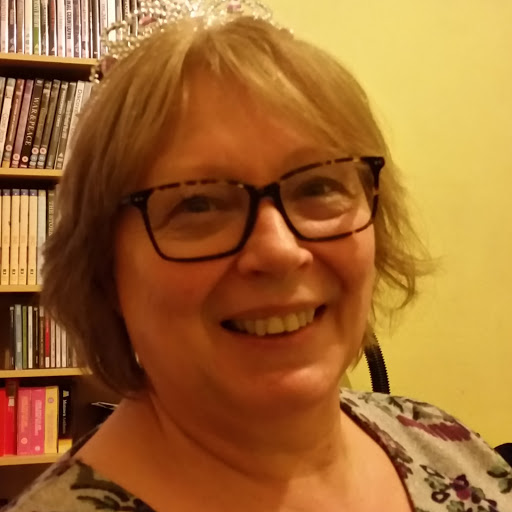 Christine Hooper Photo 9