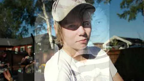 Julia Beckman Photo 17
