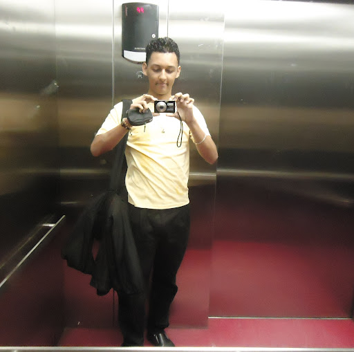 Kenneth Gomez Photo 16