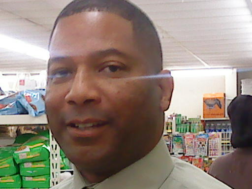Victor Perry Photo 14