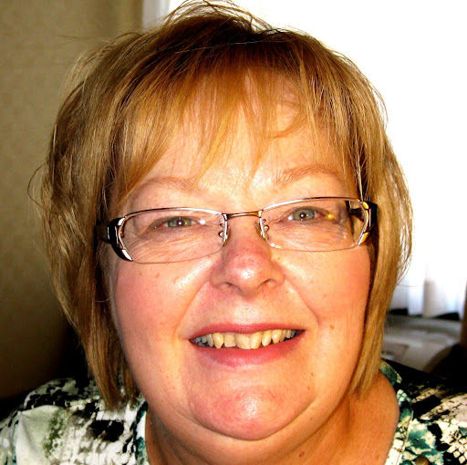 Paula Carlson Photo 14