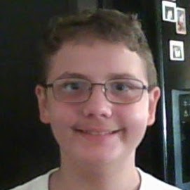 Tyler Combs Photo 15