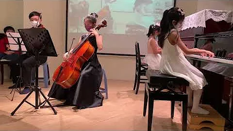 Katherine Tsai Photo 29