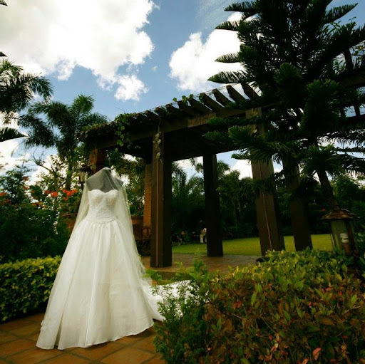 Bianca Enriquez Photo 10