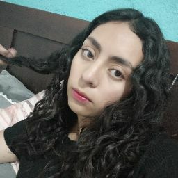 Naomi Navarro Photo 16