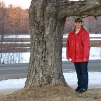 Beth Benjamin Photo 5