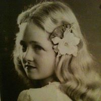 Lynne Ellis Photo 2