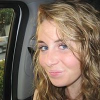 Julia Christiansen Photo 4