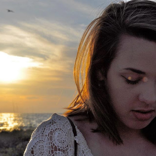 Paige Williams Photo 15