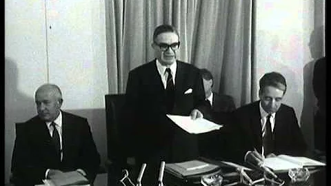 Jean Rey Photo 25