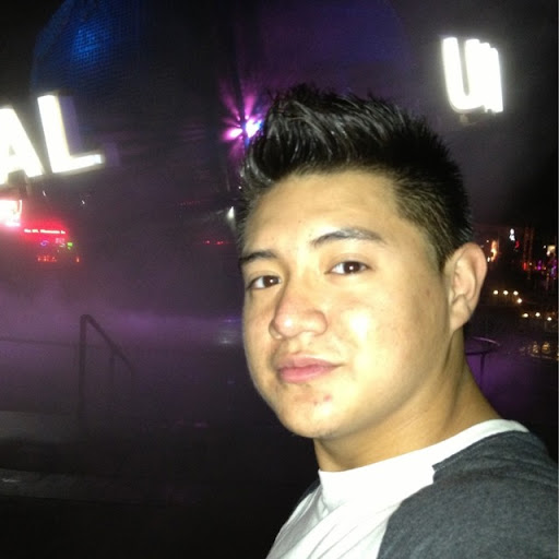 Robert Ho Photo 15