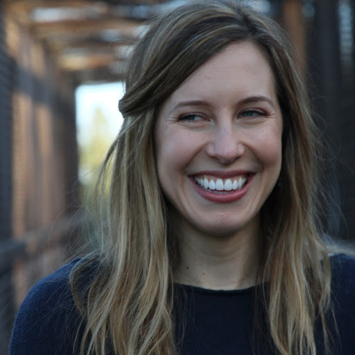 Lisa Silvestri Photo 10