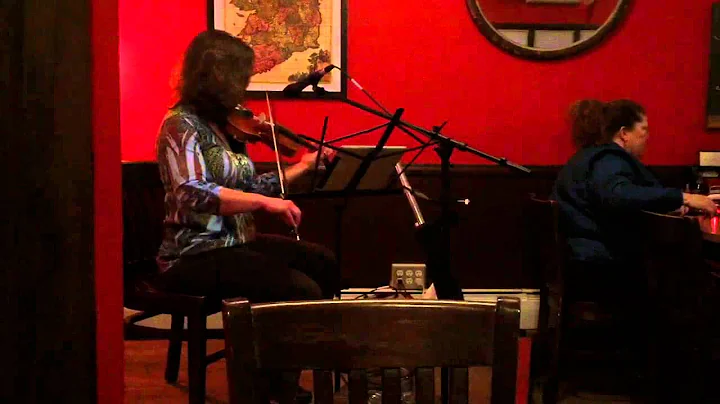 Jennifer Torrance Photo 14