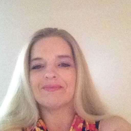 Lucy Tucker Photo 15