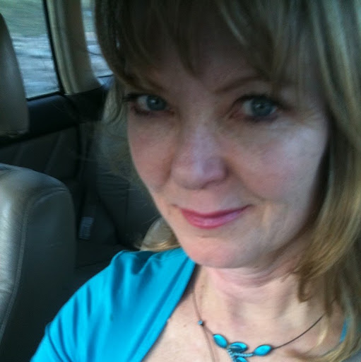 Shelley Hunter Photo 16