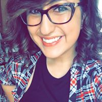 Valerie Tovar Photo 4