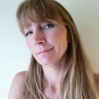 Jennifer Larson Photo 7