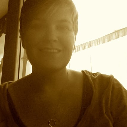 Melissa Hall Photo 15