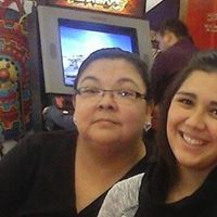 Ana Salinas Photo 7