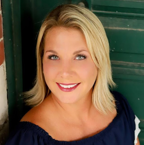 Jennifer Manuel Photo 12
