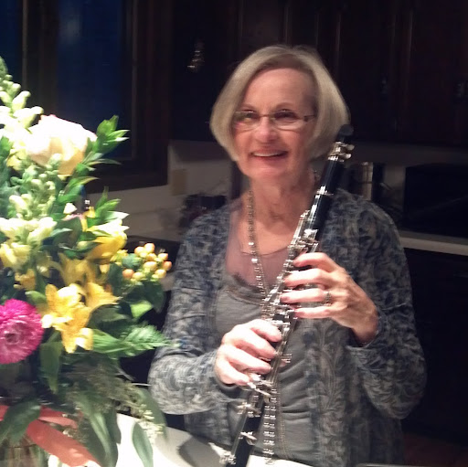 Bonnie Howard Photo 16