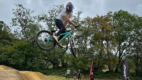 Sean Whitfield Photo 31