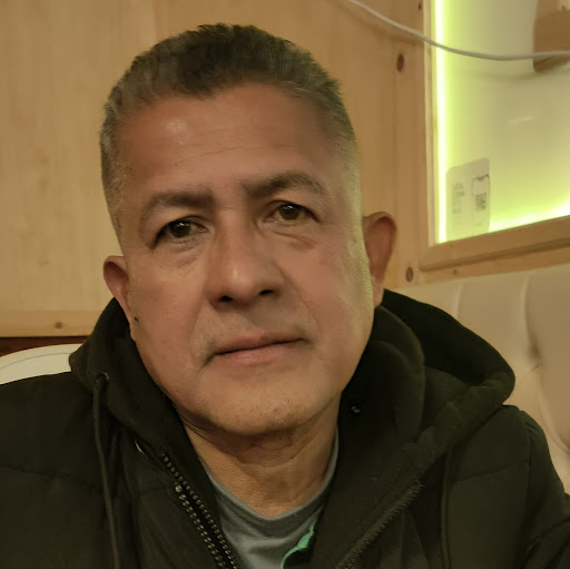 Luis Corral Photo 14