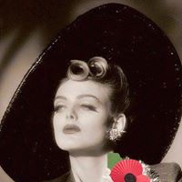 Sarah Hunt Photo 10