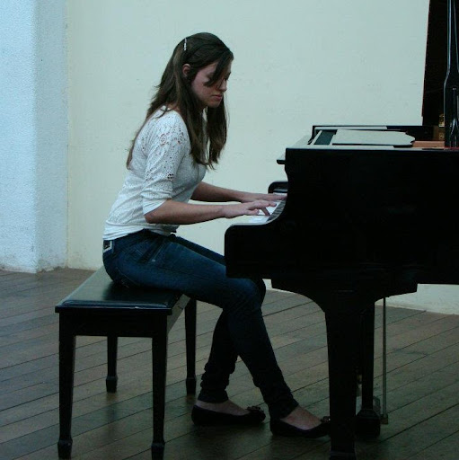 Alissa Torres Photo 13