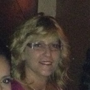 Kelly Molloy Photo 13