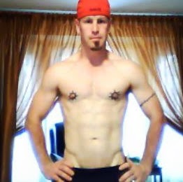 Derek Farrell Photo 10