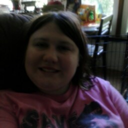 Janelle Reed Photo 14