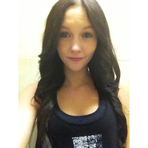 Emily Neely Photo 10